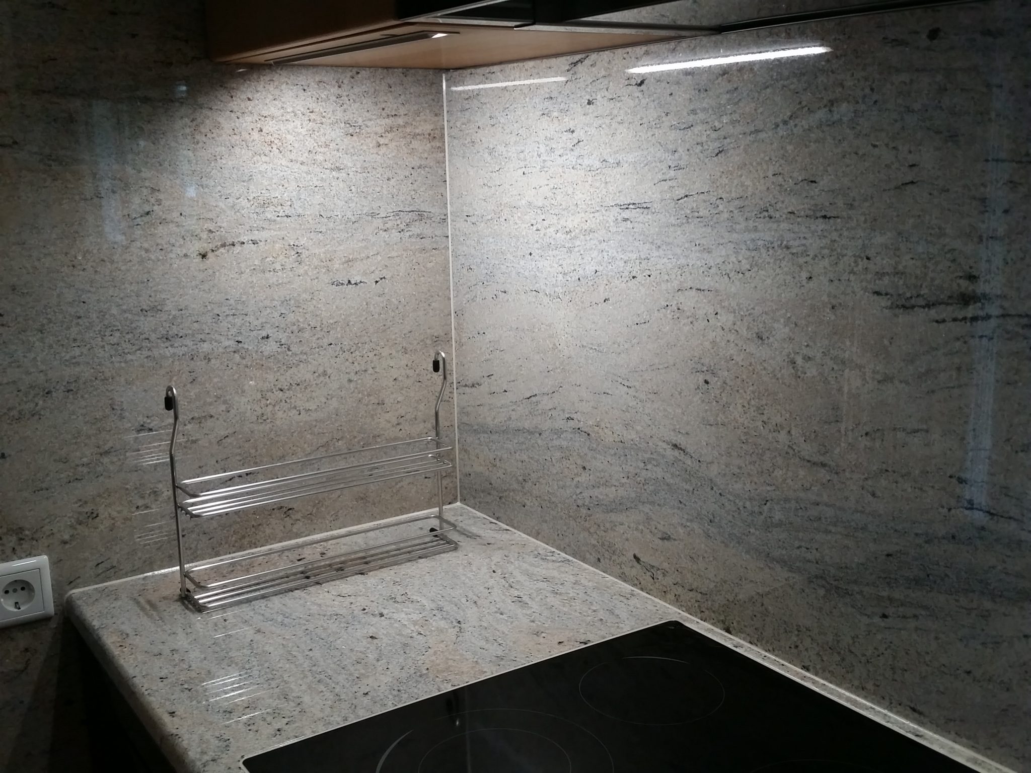 » Küchenarbeitsplatten