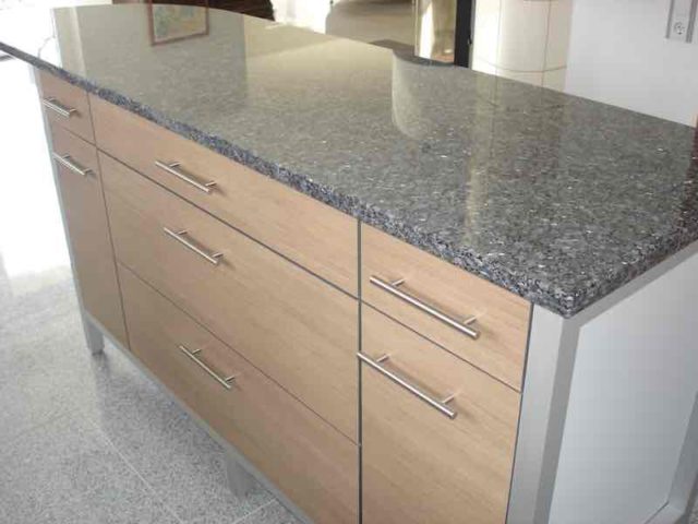 » Küchenarbeitsplatten